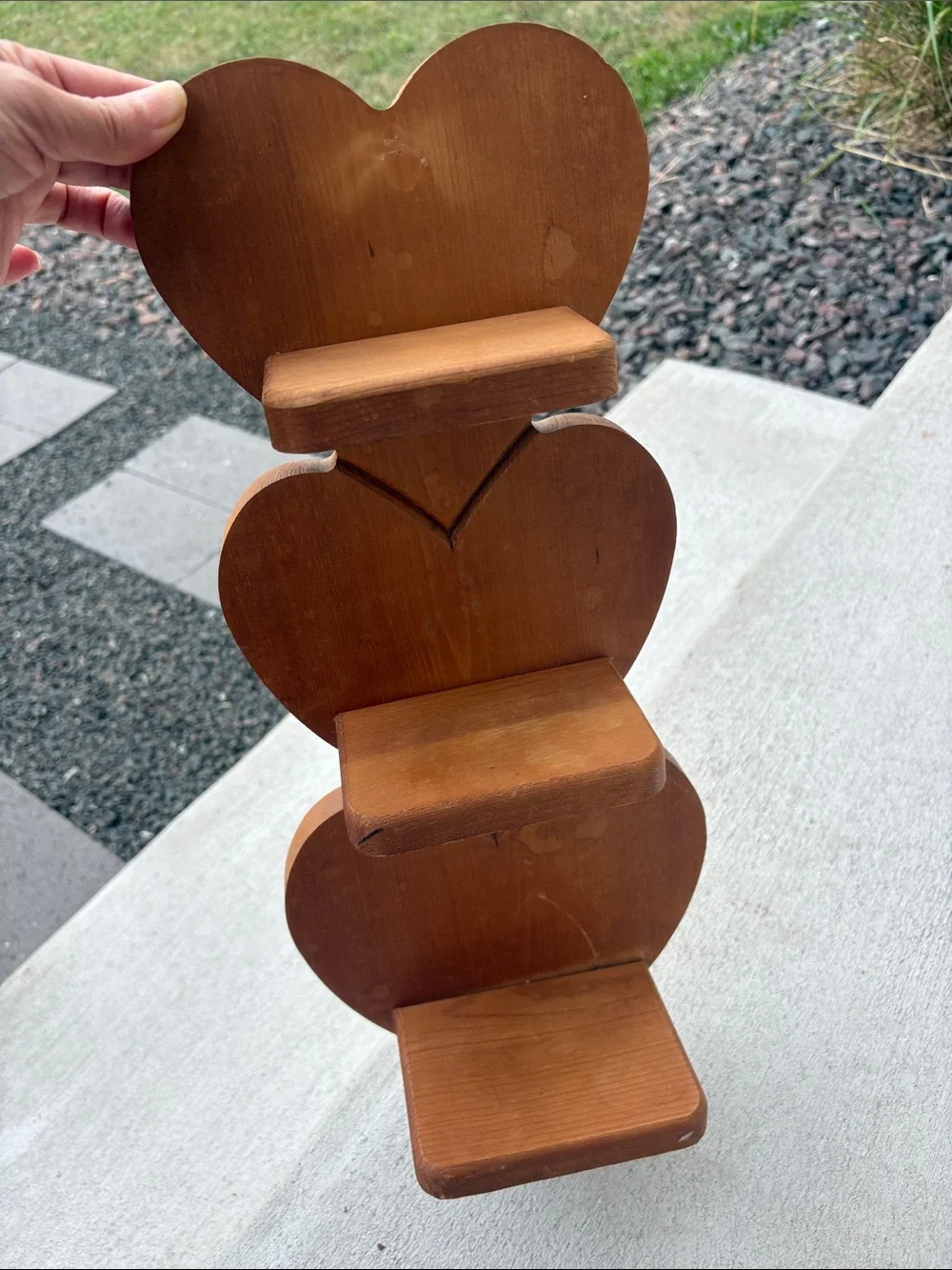 VTG Wooden Heart Wall Shelf - Brown